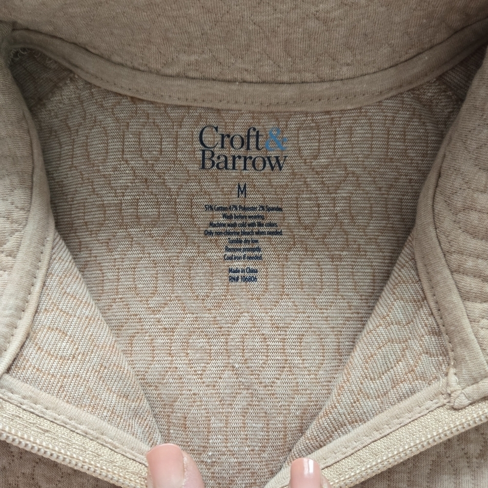 Croft & Barrow Women's Medium Quilted Vest - Picture 3 of 6
